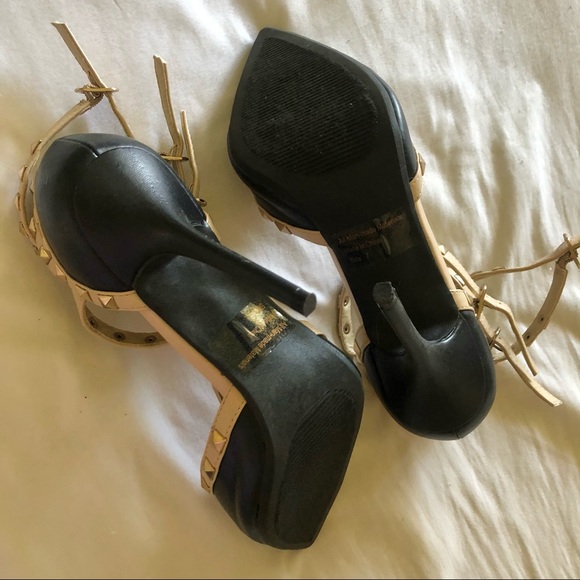 Strappy Studded Pointy Heels - Picture 3 of 4